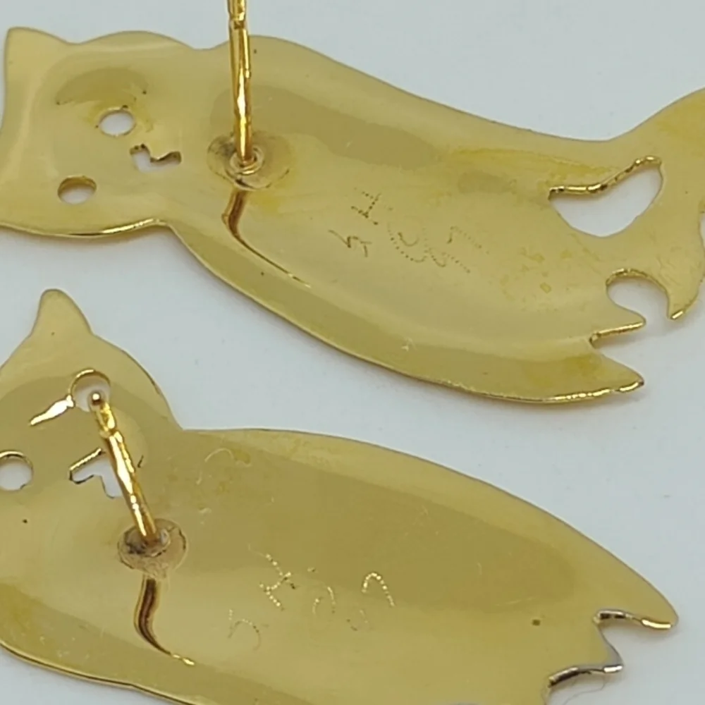 * 1997 Carlton Ridge signed Sutton Hoo gold tone owl earrings